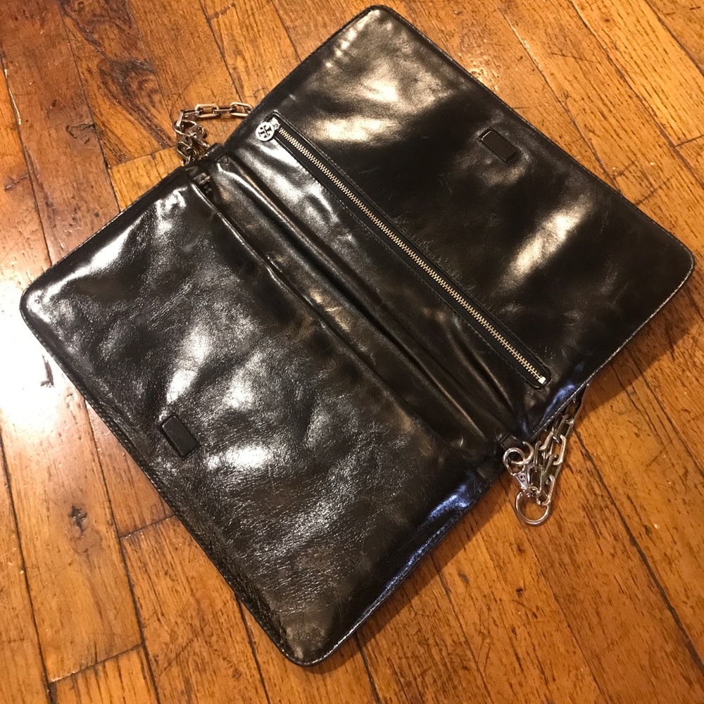 RARE Tory Burch Bombe Reva Clutch-Black Patent! - Picture 3 of 8